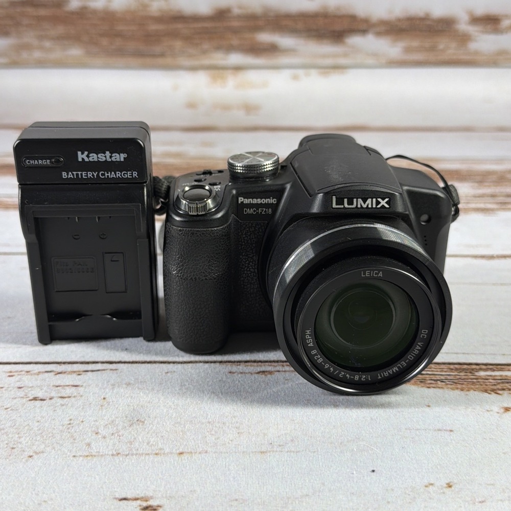 Panasonic LUMIX DMC-FZ18 8.1MP Digital Camera w/ Battery & Charger